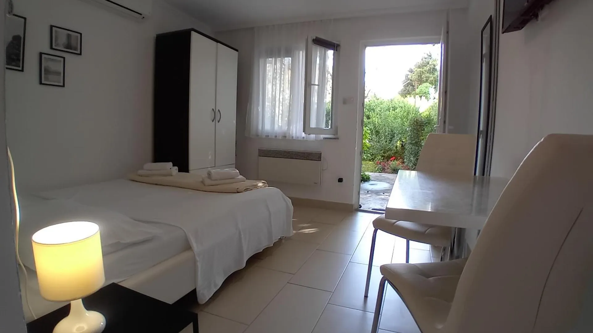 Apartments Angie Zadar