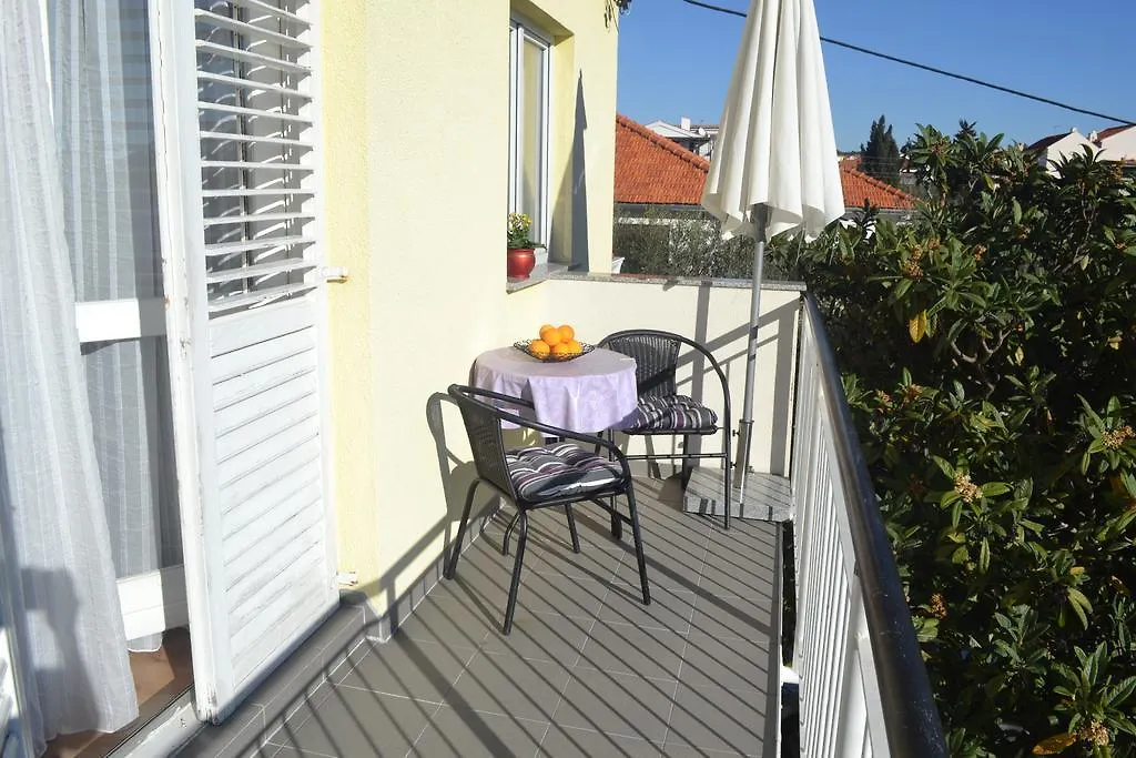 Apartments Angie Zadar