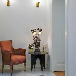 https://little-roos.pula-hotels.org
