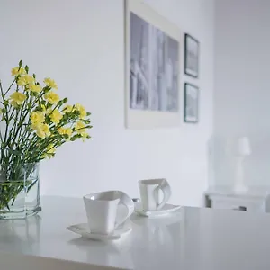https://apartment-the-charm.splithotels.org