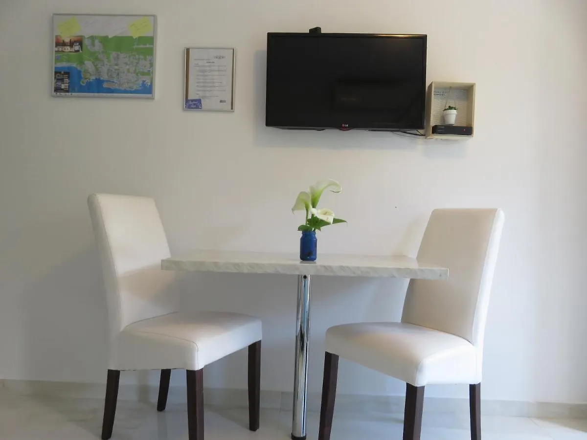 Apartments Angie Zadar